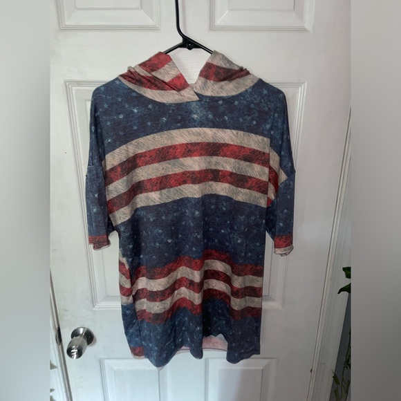 LulaRoe Patriotic “Frankie” Hoodie - Picture 4 of 9